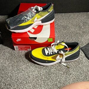 Nike Waffle One - NWT